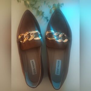 STEVE MADDEN Size 8.5 Loafers With Gold Chain Detail